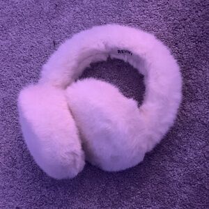 Renvy White Fluffy Earmuffs